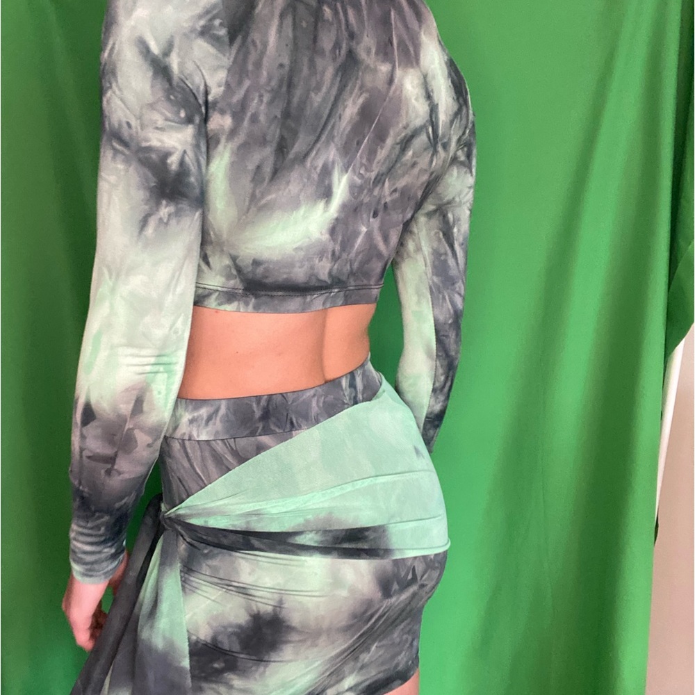 Crop top and skirt. Unique color and sewing - Picture 3 of 7